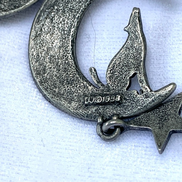 Vintage JJ Coyote Moon Faux Turquoise Wire Earrings - Picture 3 of 4